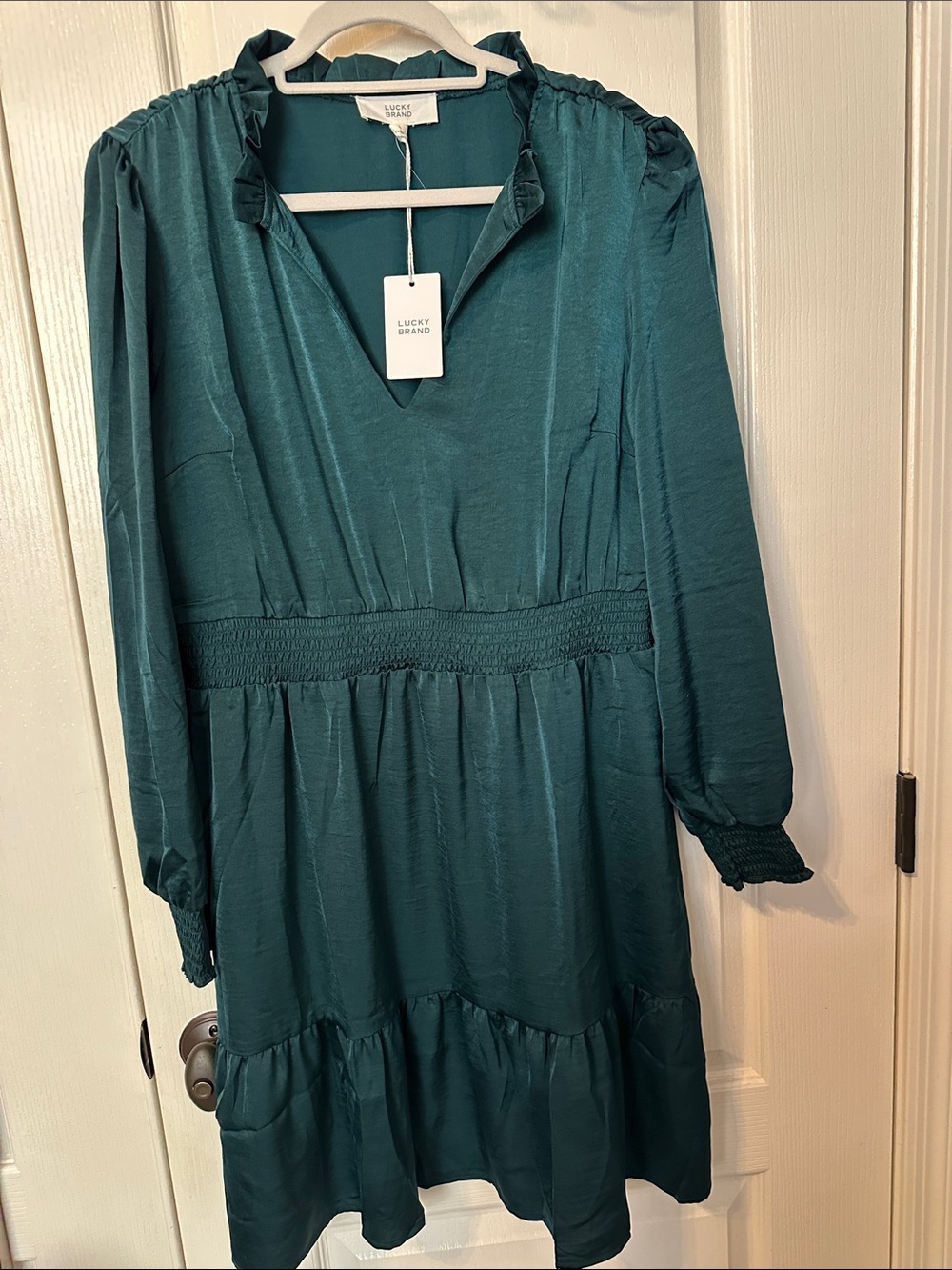 Lucky Brand Sea Moss Green Women’s Ruffle V-Neck Smocked-Waist Dress Sz L NWT